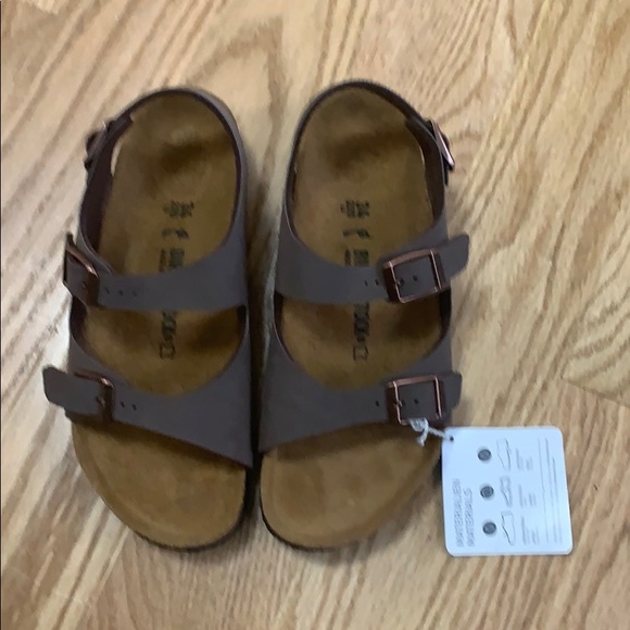kids footbed sandals